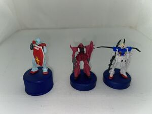 機動戦士ガンダムSEED DESTINY フィギュア　3種 現状品