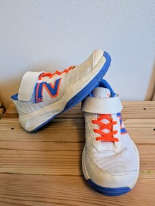 【22.0cm】ニューバランス テニスシューズ オールコート 996 v5 JNR ジュニア KCV996B5 W new balance