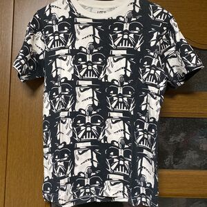 *ユニクロ メンズ 半袖Tシャツ ダースベーダー*