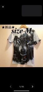 ★新品★ラウンドネックライトブルー地★狼メンズTシャツ★ユニセックス★sizeM