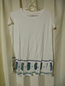 ANNA SUI アナスイ×ユニクロ UNIQLO 裾にペイズリー柄 Tシャツ S