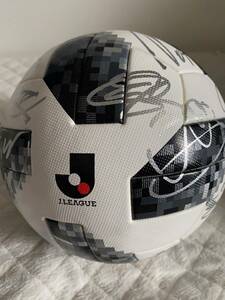 ●2018年横浜FC実使用「TELSTAR テルスター」三浦知良他計26名直筆サイン入　used