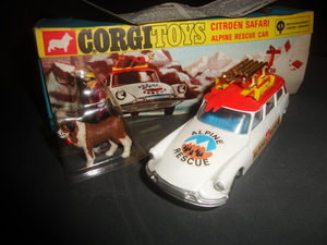 Corgi Alpine Rescue Citroen Safari. コーギー　山岳救助隊仕様のシトロエン・サファリ、ガイドと救助犬