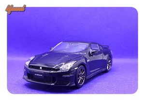 NISSAN R35 GT-R 2024　 日産　テオフレークブラックパール色　1/32　アオシマ製　プラモデル　完成品！