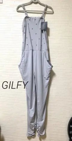 GILFY【新品タグ付き】オールインワン　スタッズ　星