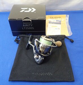 ◎ Daiwa　ダイワ　AIRITY　23エアリティ LT 2500S　スピニングリール　ハンドルノブカスタム　1円～