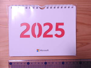 2025年 Microsoft マイクロソフト 卓上カレンダー レッド 未使用 新品