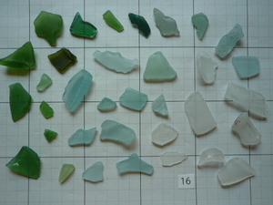 ■シーグラス / Sea Glass■ビーチグラス / Beach Glass■色・サイズいろいろ■和歌山南部の海岸で採取■№16 ： 105g■