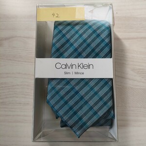 カルバンクライン（Calvin Klein)42ネクタイ新品　未使用　箱付き　未開封品付属品箱、クリアケース