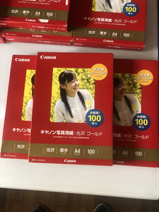 【3セット300枚】Canon 写真用紙・光沢 ゴールド A4 100枚 GL-101A4100