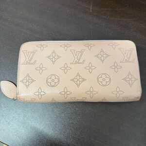 UTN521 【LOUIS VUITTON】ルイヴィトン モノグラム マヒナ ジッピーウォレット 長財布 TN0166