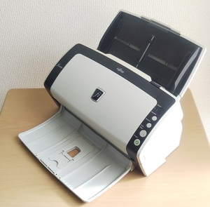 126【送料無料】FUJITSU SCANNER FI-6130Z A4 COLOR 中古品 