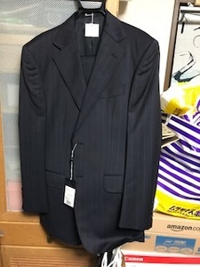 新品！！！　Aquascutum 春夏スーツ