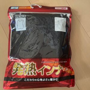 送料込み　新品　CLOSSHI 発熱インナー　長袖丸首　サイズM FIBER HEAT 黒ブラック 吸湿放湿　ストレッチ　静電気防止　保湿　送料無料