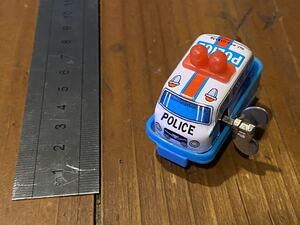 【006】ぜんまい仕掛け　コトコト走るパトロールカー　POLICE ブリキ