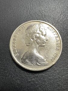 オーストラリア　20セント硬貨　1967年製 カモノハシ　エリザベス二世　Australia Elizabeth Ⅱ 1967s 20¢ コイン