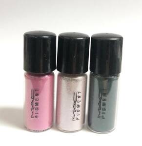 6 MAC マック ピグメント FUCHSIA KITSCHMAS FORSTO GREEN 中古