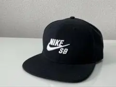 NIKE SB 黒キャップ