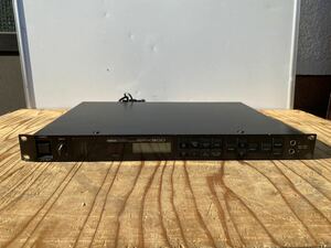 ・yamaha spx900 professional multi-effect processor 中古品