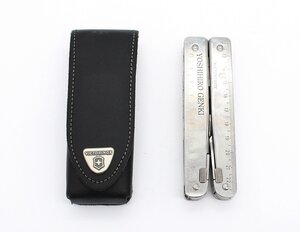 ビクトリノックス マルチツール ナイフ ペンチ ドライバー ハサミ シルバー系 ネーム入り ケース付き Victorinox z24-947 中古品 z_z