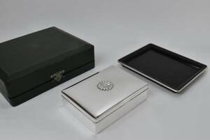 皇室下賜品 日本皇室通用御紋入唐木銀製煙草箱 珍品