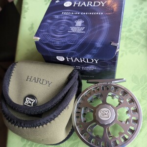 hardy ハーディー Ultralite Disc Drag ウルトラライト ディスクドラグ 5000 DD #5 6 7 ラージアーバーフライリール 右巻き 軽量強力ドラグ