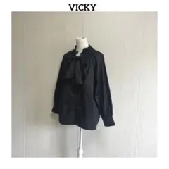 新品　VICKY ビッキー　ギャザーネック　リボン　シャツ　ボウタイ　ブラウス