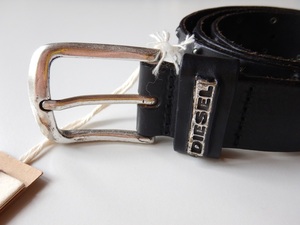 DIESEL　ディーゼル　ベルト　レザー　黒　ブラック　革　イタリア製　90cm　メンズ　レディース　ファッション　小物　新品　未使用