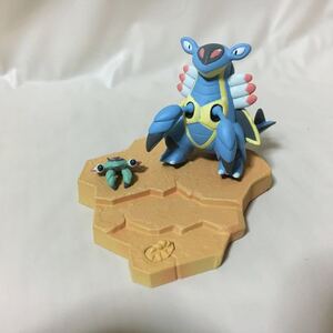 アノプス・アーマルド・ツメの化石 ポケットモンスター 立体ポケモン図鑑 第9集　Pokmon 任天堂　ガシャポン