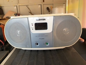 TONO TOSHIBA　CDラジオ　TY-CR10