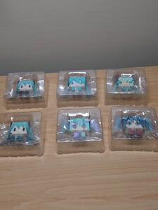 ファミマHappyくじ初音ミク グラフィグ ABS６種類セット