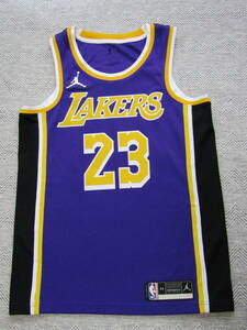 美品 スウィングマン NBA LAKERS レブロン・ジェームズ #23 ロサンゼルスレイカーズ ジョーダンブランド SWINGMAN ナイキ製 ユニフォーム