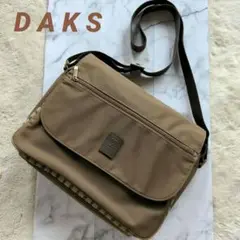 DAKS カーキショルダーバッグ　チェック