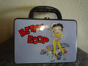 ★betty boopの缶バッグ★　