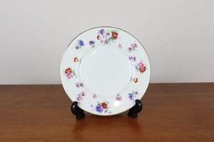 ロイヤルドルトン　プレート17.8cm　ケーキ皿　薔薇　花柄　ROYAL DOULTON　TRIXY　ヴィンテージ　イギリス　せ10