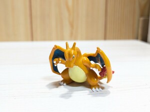 ポケモン　モンコレ　ミニフィギュア　リザードン