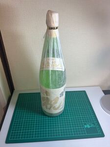 純金箔入り　長期貯蔵熟成古酒　1985年産　1800ml 30度　来年50年