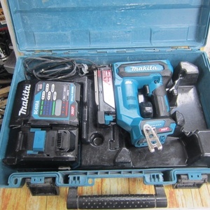 【中古品】マキタ(makita) 35mmコードレスピンネイラ PT001GZK