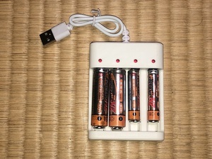 新品！単3、単4充電池用充電器　USB-A給電　リチウムイオンバッテリー対応　　