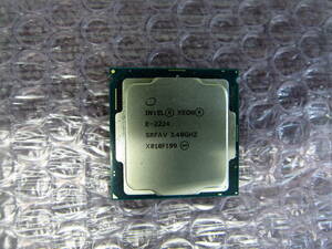 ◎CPU Intel XEON E-2224 SRFAV 3.40GHz 動作品 中古 複数入札可能◎