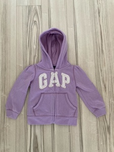 【中古】GAP★パーカー★キッズ 紫 長袖 裏起毛★サイズ90 18-24m