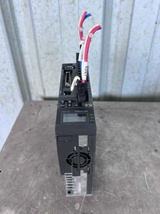 中古 KEYENCE AC SERVO SV-010P2 中古現状品　キーエンス