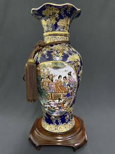 中国　飾り壺