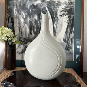 wasabi k163 枯山水のような流線紋 陶器製 花器・一輪挿し 滑らかな石のような地肌の花瓶 高さ28㎝ 和のインテリア