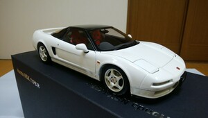 絶版！美品！ AUTOART 1/18 HONDA NSX TYPE R チャンピオンシップ ホワイト serial No 2282 シグネイチャー タイプR