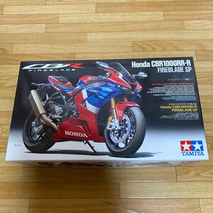 タミヤ☆プラモデル☆1/12☆ホンダ CBR1000RR-R☆送料510円