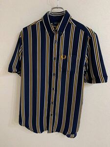 美品　FRED PERRY フレッドペリーポルトガル製　ストライプ 柄ボタンダウン 半袖 シャツ　XSサイズ