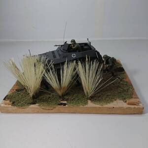 送料込み_11)ヒカリ工房製_グンゼ_1/35_G-731使用_Sd.Kfz.250/1_アルテ_半装軌式軽装甲兵員輸送車_機甲偵察擲弾兵_火炎放射器班_完成品