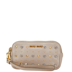 ミュウミュウ スタッズ ポーチ ベージュ レザー レディース MIUMIU 【中古】