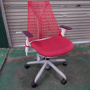 ハーマンミラー　HermanMiller　セイルチェア　中古品　現状品　動作簡易確認済　赤系　肘置きワレ有り　②